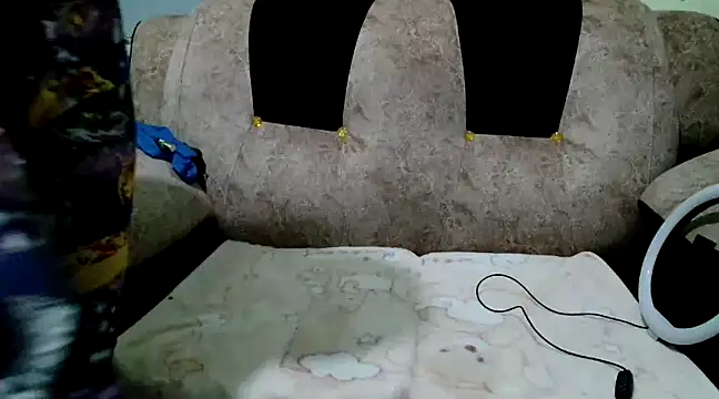 Snapshot of goddes_love chatting on 03-10-25, 07:07 goddes love online show from 03-10-25, 07:07