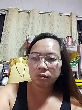 Snapshot of asianwet4u chatting on 02-02-25, 09:02 asianwet4u online show from 02-02-25, 09:02