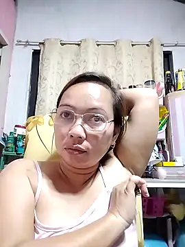 Snapshot of asianwet4u chatting on 02-04-25, 01:27 asianwet4u online show from 02-04-25, 01:27