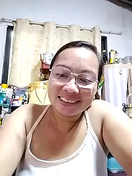 Snapshot of asianwet4u chatting on 02-06-25, 02:33 asianwet4u online show from 02-06-25, 02:33