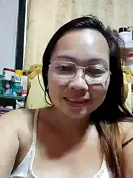 Snapshot of asianwet4u chatting on 02-06-25, 07:56 asianwet4u online show from 02-06-25, 07:56