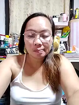 Snapshot of asianwet4u chatting on 02-06-25, 01:21 asianwet4u online show from 02-06-25, 01:21