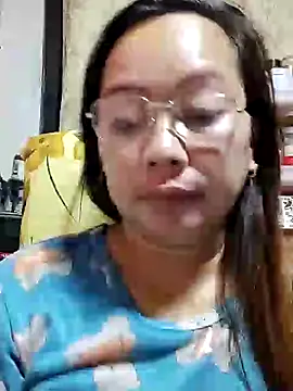Snapshot of asianwet4u chatting on 02-06-25, 09:17 asianwet4u online show from 02-06-25, 09:17