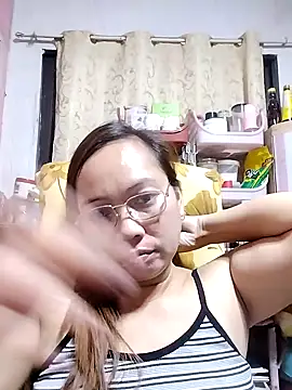 Snapshot of asianwet4u chatting on 02-07-25, 09:58 asianwet4u online show from 02-07-25, 09:58