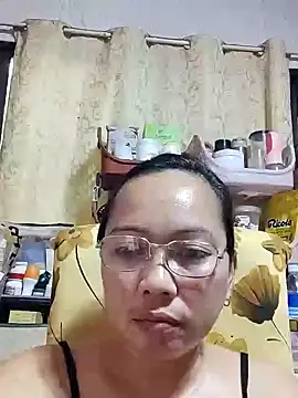 Snapshot of asianwet4u chatting on 02-08-25, 08:31 asianwet4u online show from 02-08-25, 08:31