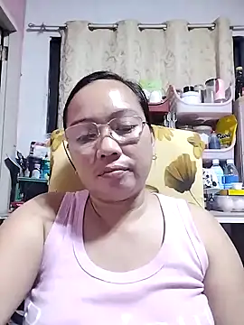 Snapshot of asianwet4u chatting on 02-08-25, 01:22 asianwet4u online show from 02-08-25, 01:22