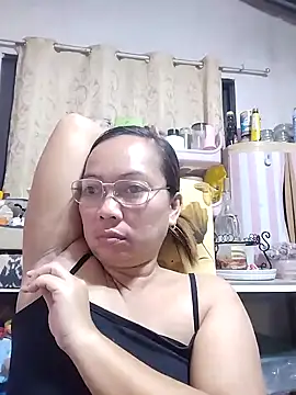 Snapshot of asianwet4u chatting on 02-13-25, 02:52 asianwet4u online show from 02-13-25, 02:52