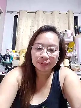 Snapshot of asianwet4u chatting on 02-14-25, 09:13 asianwet4u online show from 02-14-25, 09:13
