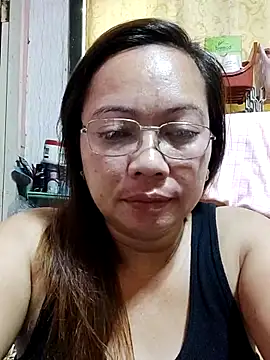 Snapshot of asianwet4u chatting on 02-15-25, 01:42 asianwet4u online show from 02-15-25, 01:42