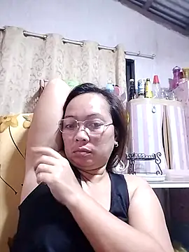 Snapshot of asianwet4u chatting on 02-17-25, 03:20 asianwet4u online show from 02-17-25, 03:20