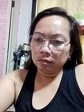 Snapshot of asianwet4u chatting on 02-18-25, 01:32 asianwet4u online show from 02-18-25, 01:32