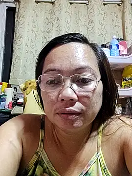 Snapshot of asianwet4u chatting on 02-19-25, 09:36 asianwet4u online show from 02-19-25, 09:36