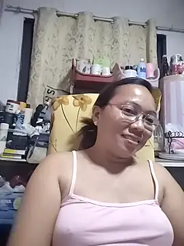Snapshot of asianwet4u chatting on 02-23-25, 01:53 asianwet4u online show from 02-23-25, 01:53