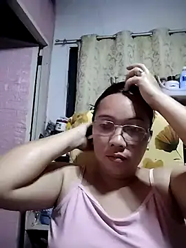 Snapshot of asianwet4u chatting on 02-25-25, 09:35 asianwet4u online show from 02-25-25, 09:35