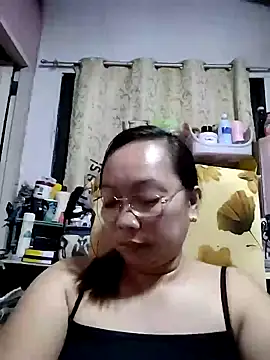 Snapshot of asianwet4u chatting on 02-26-25, 04:03 asianwet4u online show from 02-26-25, 04:03