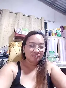 Snapshot of asianwet4u chatting on 02-28-25, 05:37 asianwet4u online show from 02-28-25, 05:37
