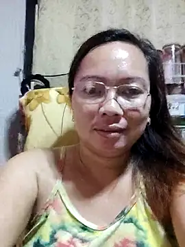 Snapshot of asianwet4u chatting on 03-02-25, 10:16 asianwet4u online show from 03-02-25, 10:16