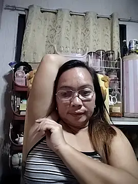 Snapshot of asianwet4u chatting on 03-05-25, 01:39 asianwet4u online show from 03-05-25, 01:39