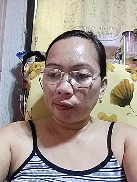 Snapshot of asianwet4u chatting on 03-06-25, 03:13 asianwet4u online show from 03-06-25, 03:13
