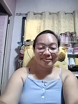 Snapshot of asianwet4u chatting on 03-08-25, 06:21 asianwet4u online show from 03-08-25, 06:21