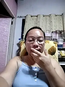 Snapshot of asianwet4u chatting on 03-09-25, 12:53 asianwet4u online show from 03-09-25, 12:53