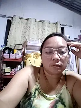 Snapshot of asianwet4u chatting on 03-12-25, 02:23 asianwet4u online show from 03-12-25, 02:23