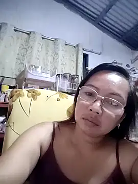 Snapshot of asianwet4u chatting on 03-19-25, 11:17 asianwet4u online show from 03-19-25, 11:17