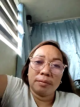 Snapshot of asianwet4u chatting on 09-13-25, 08:25 asianwet4u online show from 09-13-25, 08:25