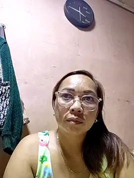 Snapshot of asianwet4u chatting on 09-14-25, 12:32 asianwet4u online show from 09-14-25, 12:32