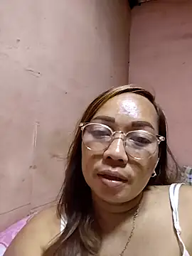 Snapshot of asianwet4u chatting on 09-18-25, 01:57 asianwet4u online show from 09-18-25, 01:57