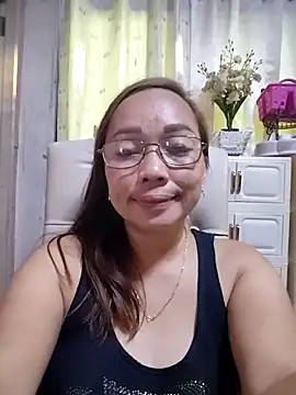 Snapshot of asianwet4u chatting on 10-03-25, 04:31 asianwet4u online show from 10-03-25, 04:31