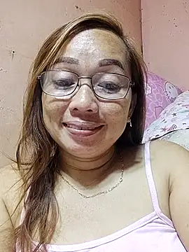 Snapshot of asianwet4u chatting on 10-04-25, 04:16 asianwet4u online show from 10-04-25, 04:16