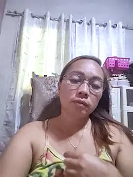 Snapshot of asianwet4u chatting on 10-10-25, 05:06 asianwet4u online show from 10-10-25, 05:06