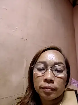 Snapshot of asianwet4u chatting on 10-12-25, 01:04 asianwet4u online show from 10-12-25, 01:04