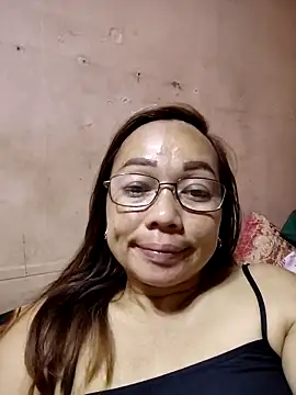 Snapshot of asianwet4u chatting on 10-15-25, 05:07 asianwet4u online show from 10-15-25, 05:07