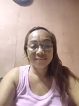 Snapshot of asianwet4u chatting on 10-19-25, 12:11 asianwet4u online show from 10-19-25, 12:11
