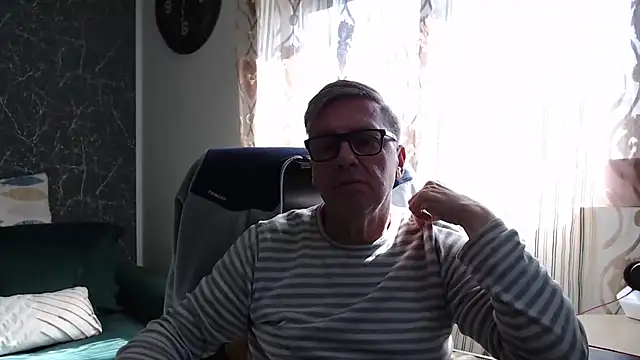 RobertStripX online show from 03-11-26, 10:32