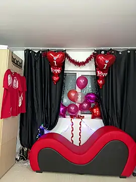 Snapshot of Alimela chatting on 03-01-25, 01:32 Alimela online show from 03-01-25, 01:32