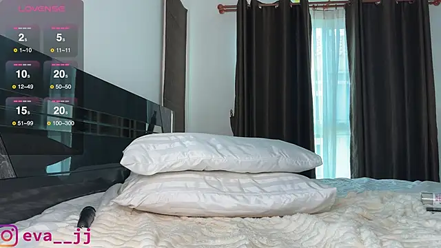 Eva JJ online show from 02-22-25, 05:44