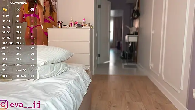 Eva JJ online show from 11-20-25, 03:07