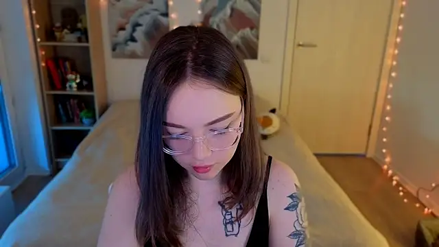 MilenaSaint online show from 05-09-26, 03:56