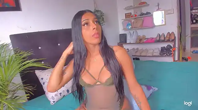 Snapshot of JessicaSloan chatting on 01-21-25, 07:06 JessicaSloan online show from 01-21-25, 07:06