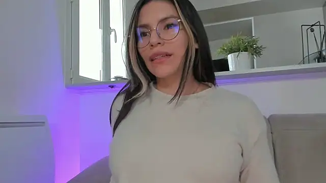 LalieFR online show from 01-19-25, 10:50