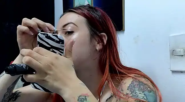 Snapshot of ninaa_fox chatting on 01-08-25, 04:00 ninaa fox online show from 01-08-25, 04:00
