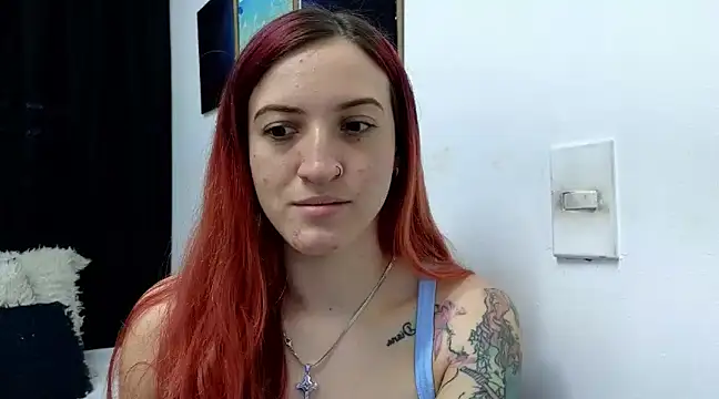 Snapshot of ninaa_fox chatting on 01-11-25, 04:14 ninaa fox online show from 01-11-25, 04:14