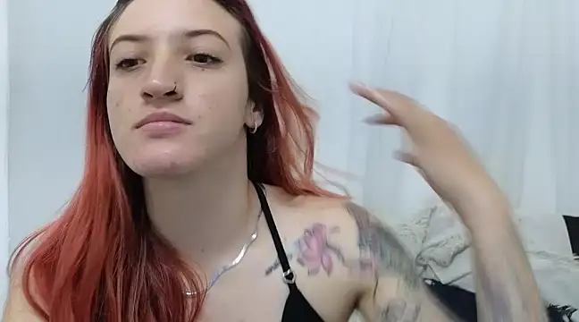 Snapshot of ninaa_fox chatting on 01-24-25, 02:51 ninaa fox online show from 01-24-25, 02:51