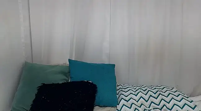 Snapshot of ninaa_fox chatting on 03-19-25, 07:17 ninaa fox online show from 03-19-25, 07:17