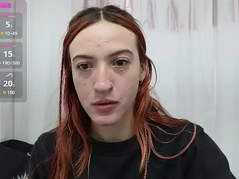 Snapshot of ninaa_fox chatting on 10-11-25, 02:15 ninaa fox online show from 10-11-25, 02:15