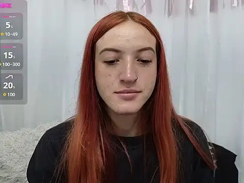 Snapshot of ninaa_fox chatting on 10-16-25, 02:29 ninaa fox online show from 10-16-25, 02:29