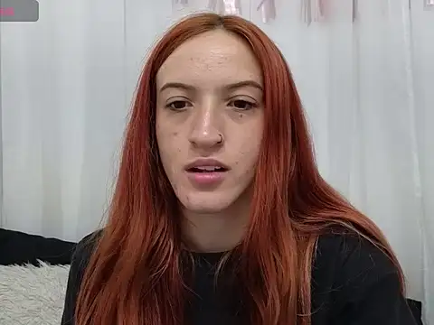 Snapshot of ninaa_fox chatting on 10-23-25, 02:16 ninaa fox online show from 10-23-25, 02:16
